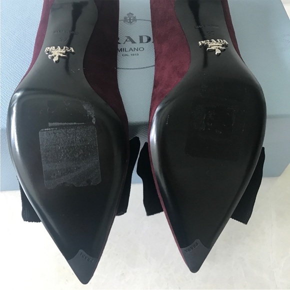 Prada Kitten Heels - Calzature Donna Suede Pumps in Granato - Picture 6 of 8